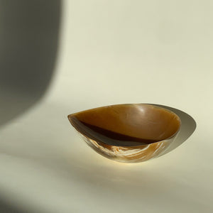 M+A NYC Horn Pod Bowl - Large  in the color Milk Caramel