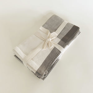 Image of M+A NYC Colorblock Napkins - Set of 4 - tied together with a grosgrain bow.